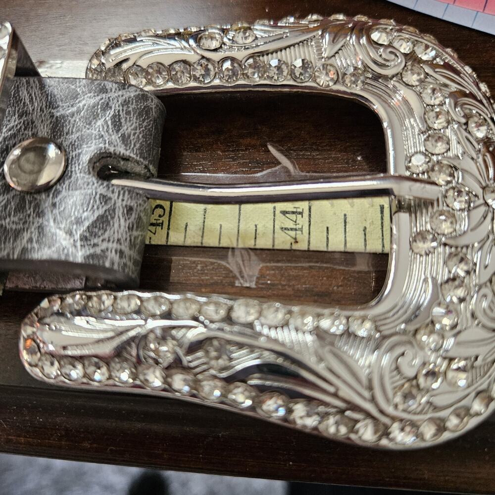 BKE Grey Leather Rhinestone Studded Glitzy Belt Coastal Cowgirl Rodeo Western - Picture 7 of 9